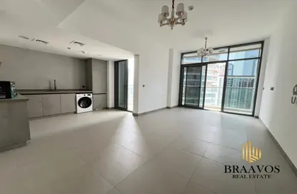 شقة - 2 غرف نوم - 3 حمامات للايجار في مساكن أواسيس فيستا - الضاحية 13 - قرية جميرا الدائرية - دبي