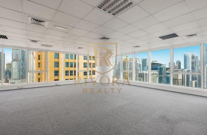 Office Space - Studio for rent in Churchill Towers - Business Bay - Dubai
