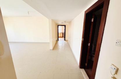 Apartment - 2 Bedrooms - 3 Bathrooms for rent in New Al Taawun Road - Al Taawun - Sharjah