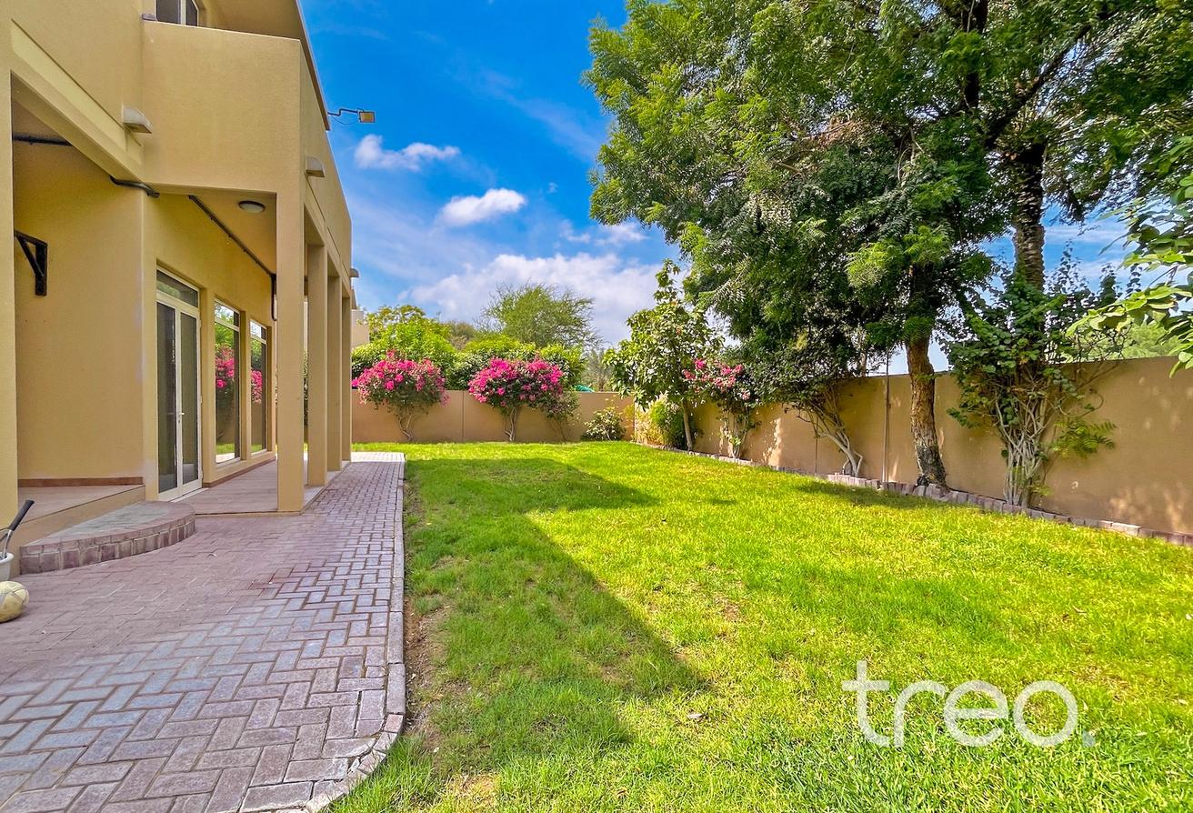 3 Bed Villa | Well Maintained | Vacant photo 23