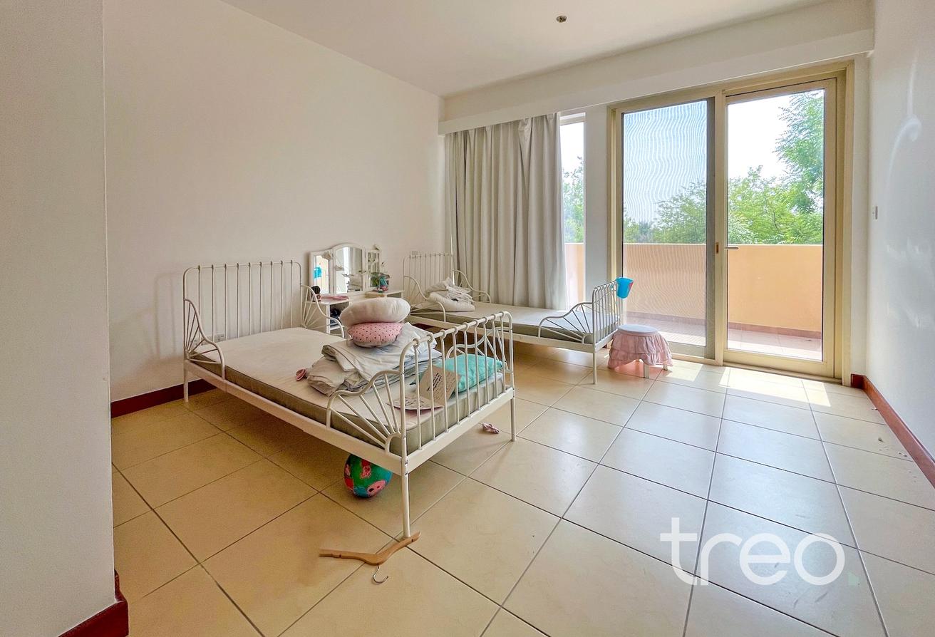 3 Bed Villa | Well Maintained | Vacant photo 15
