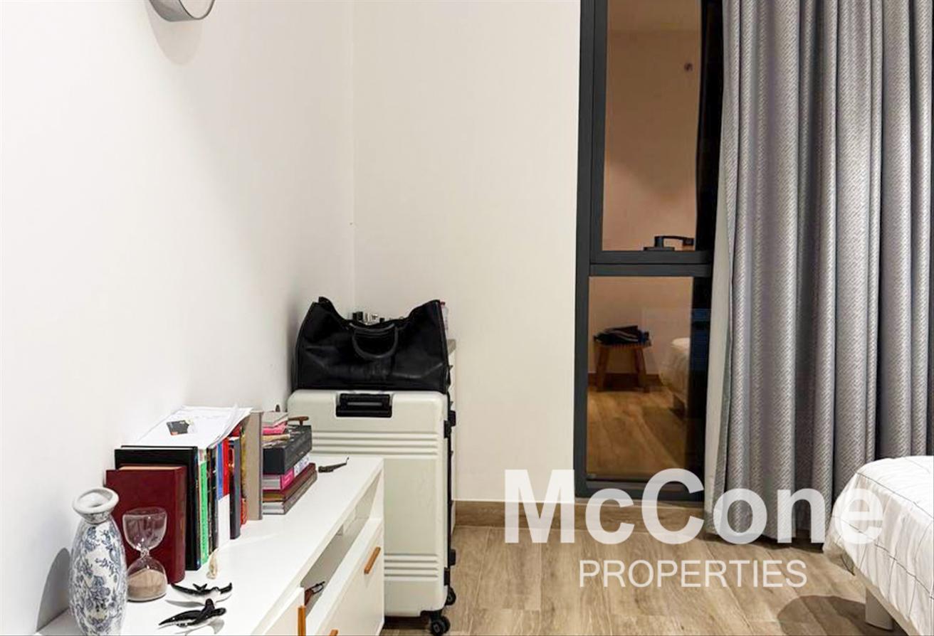 Prime Location | Furnished | Spacious photo 8