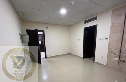 Apartment - Studio - 1 Bathroom for rent in Al Qulaya'ah - Al Sharq - Sharjah