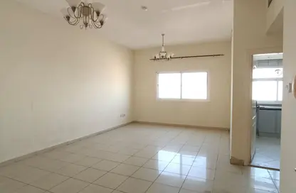 Apartment - 1 Bedroom - 1 Bathroom for rent in Burj Al Majaz Tower - Al Majaz 2 - Al Majaz - Sharjah