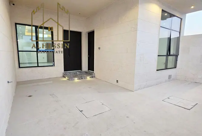 146003642 - Property Image 3