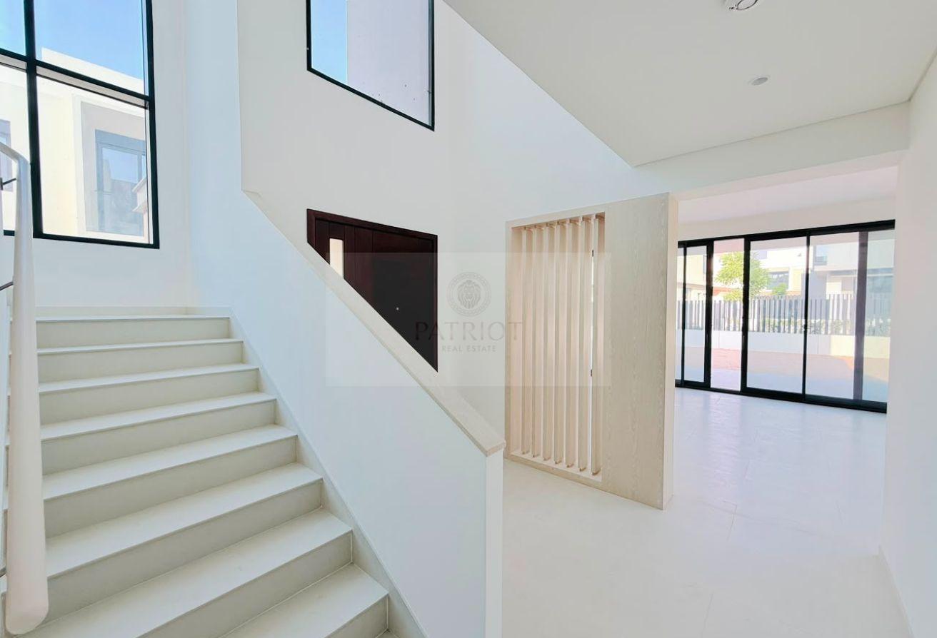 Big Plot | 4BR Villa | Private Garden | Maid Room photo 6
