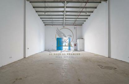 Warehouse - Studio - 1 Bathroom for rent in Al Sajaa S - Al Sajaa - Sharjah