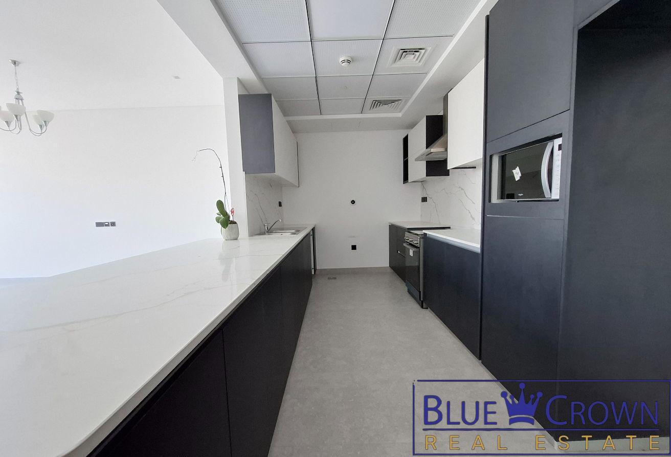 Prime Location:Near Metro:Luxurious:Spacious photo 7
