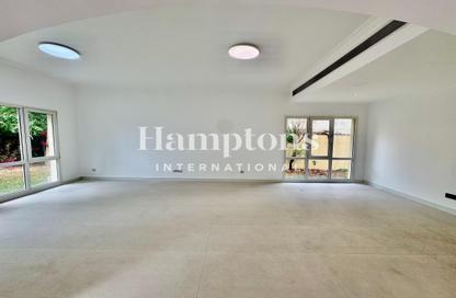 Villa - 5 Bedrooms - 5 Bathrooms for rent in Meadows 4 - Meadows - Dubai