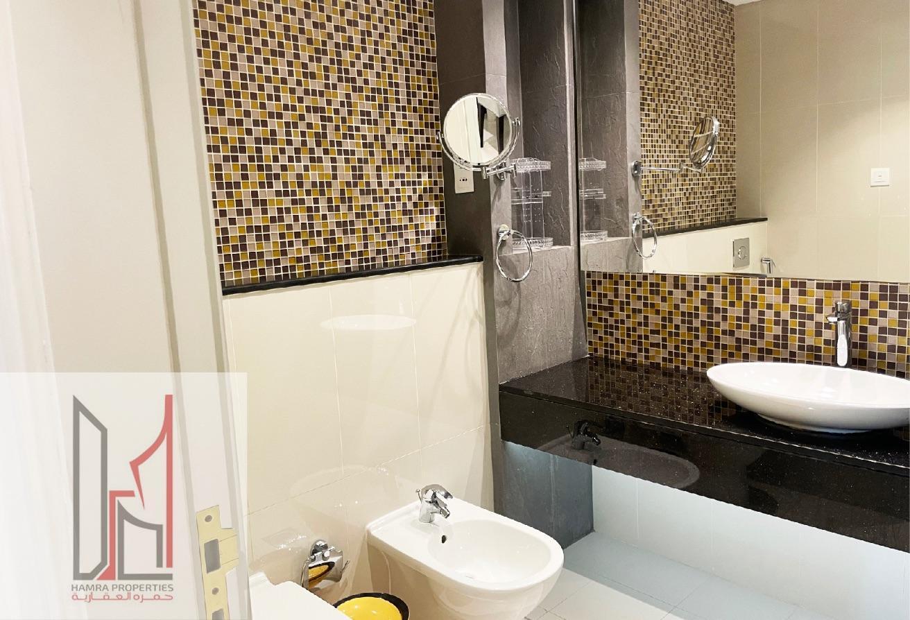 2BR Burj view | Well maintained | Ready to move in photo 12