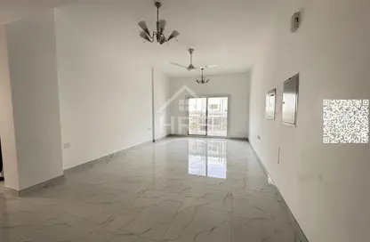 شقة - 2 غرف نوم - 2 حمامات للايجار في 3 المويهات - المويهات - عجمان