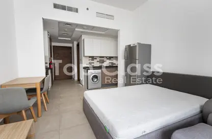 Apartment - 1 Bathroom for rent in Azizi Star - Al Furjan - Dubai