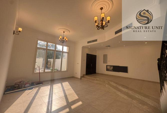 72318972 - Property Image 2