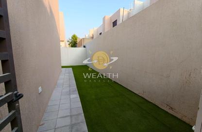 Townhouse - 2 - 4 for rent in Nasma Residence - Al Tai - Sharjah