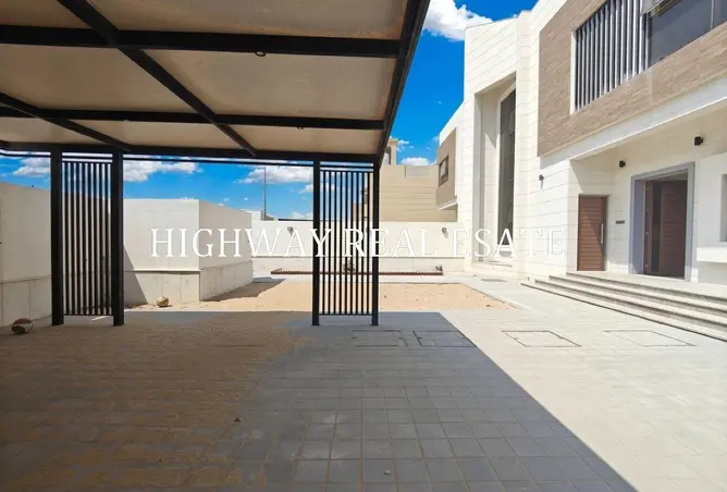 151932867 - Property Image 3