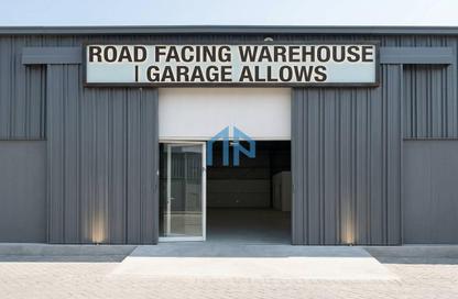 Warehouse - Studio - 1 for rent in Al Quoz Industrial Area 4 - Al Quoz Industrial Area - Al Quoz - Dubai