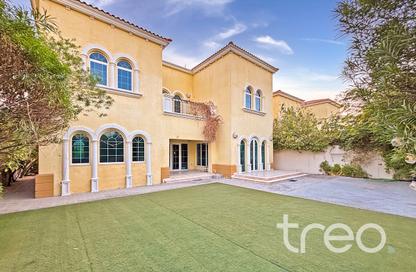 Villa - 3 Bedrooms - 4 Bathrooms for rent in District 8 - Jumeirah Park - Dubai