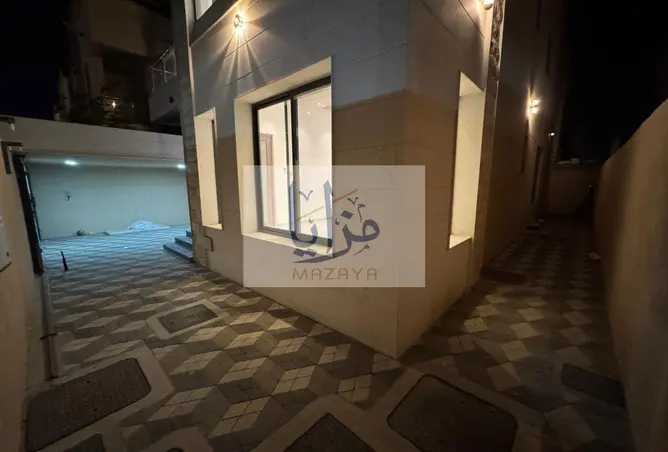 156008407 - Property Image 3