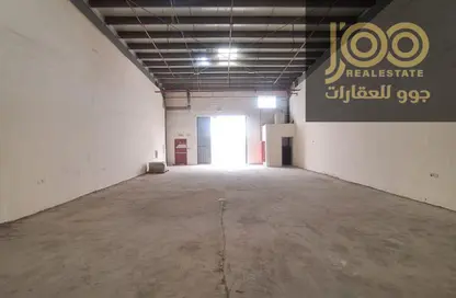 Warehouse - Studio - 1 Bathroom for rent in Umm Al Thuoob - Umm Al Quwain
