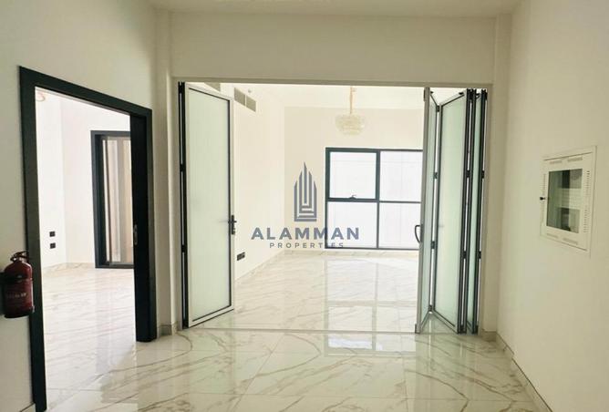 143742975 - Property Image 2