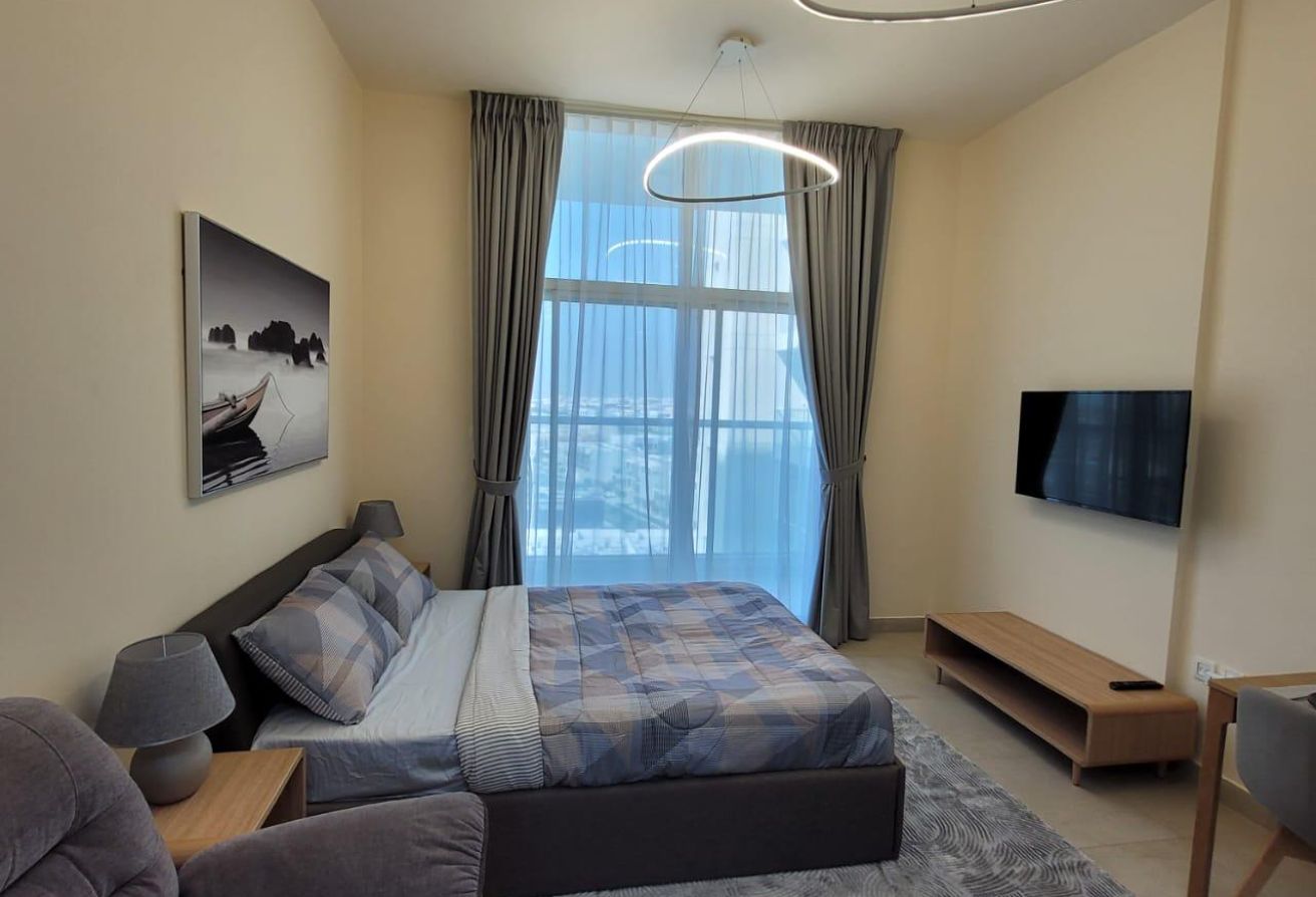 Studio apartment in Azizi Plaza, Al Furjan: 9