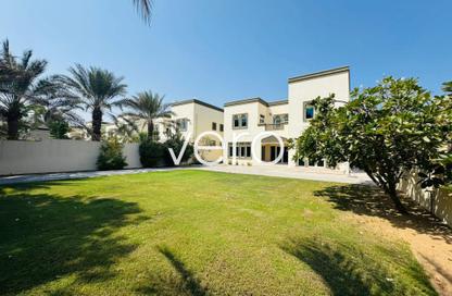 Villa - 3 Bedrooms - 4 Bathrooms for rent in District 5 - Jumeirah Park - Dubai