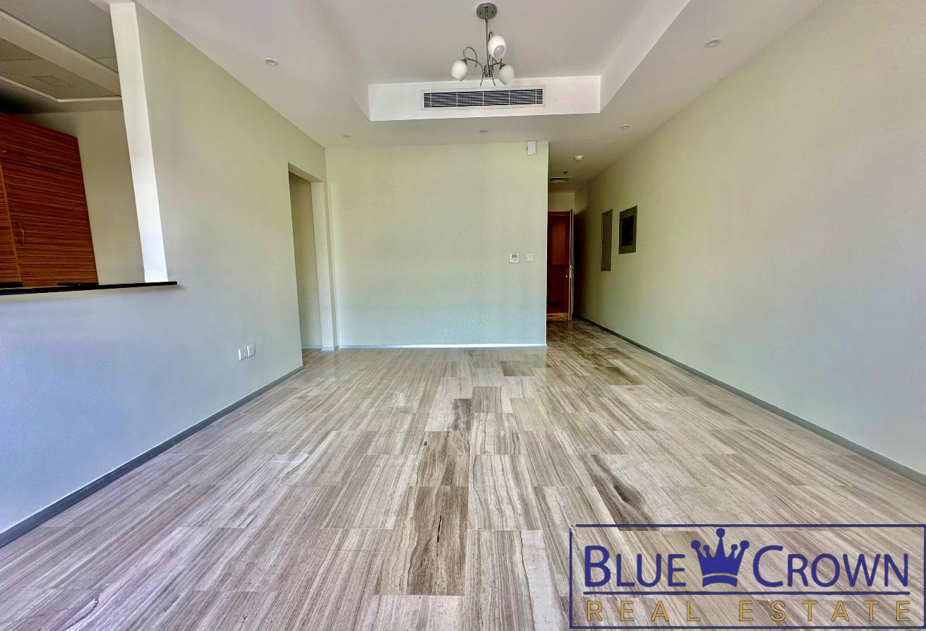 TOP FLOOR 1BEDROOM photo 12