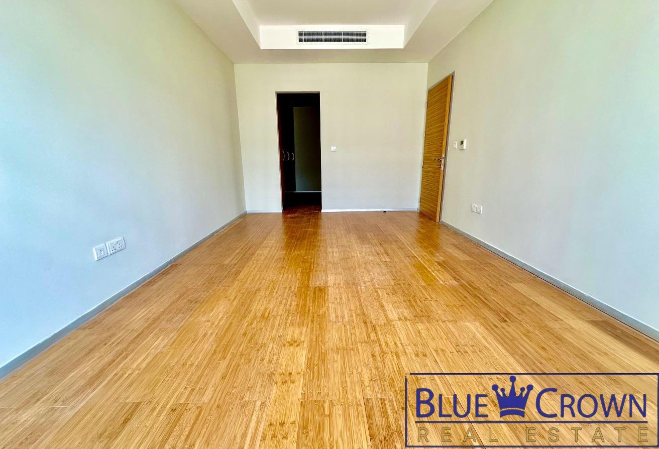 TOP FLOOR 1BEDROOM photo 13