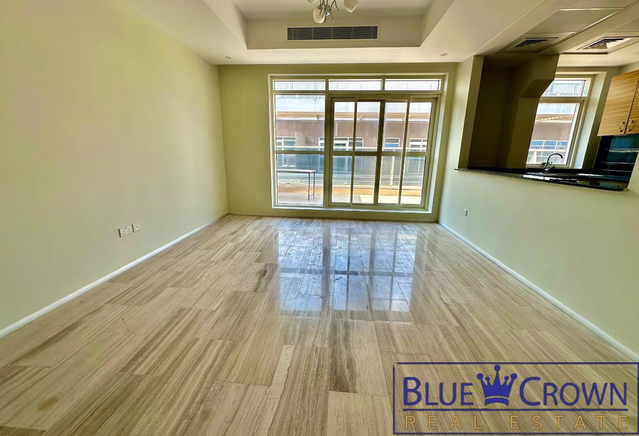 TOP FLOOR 1BEDROOM photo 16