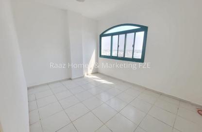 Apartment - 2 - 2 for rent in Bu Tina Building 2 - Bu Tina - Al Sharq - Sharjah