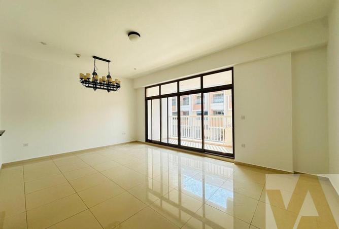 73112551 - Property Image 2