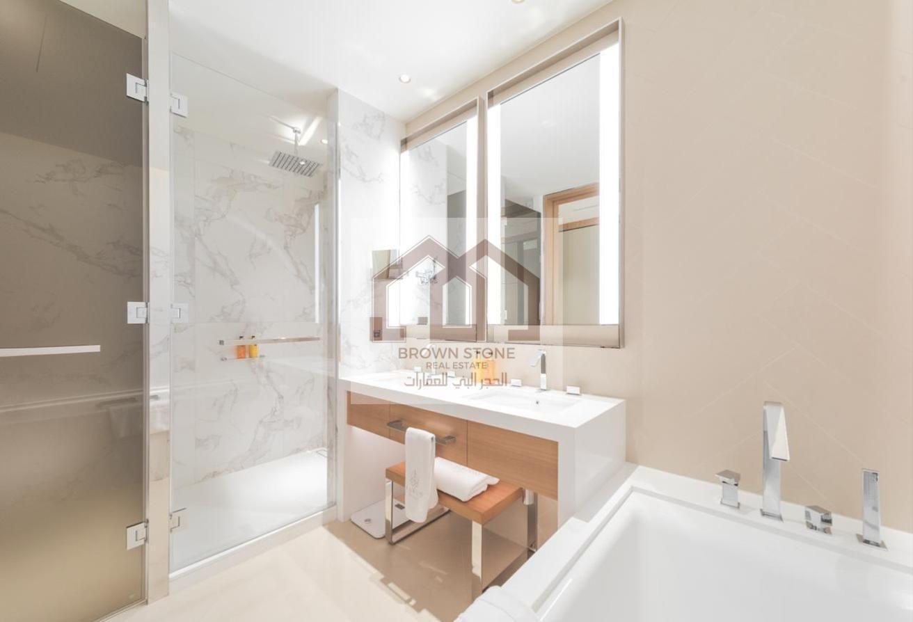 LUXURIOUS FURNISHED APARTMENT - BOULEVARD VIEW photo 8