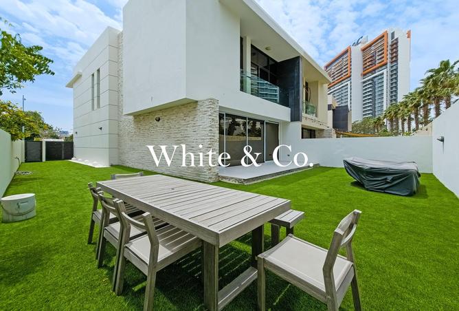 97822418 - Property Main Image