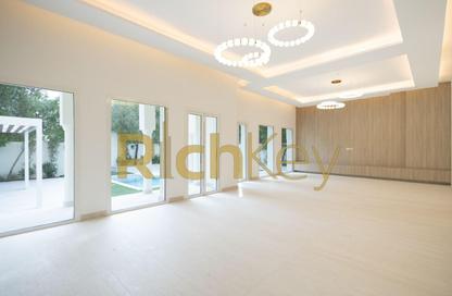 Villa - 5 - 6 for sale in Ponderosa - The Villa - Dubai