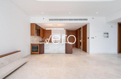 Apartment - 2 - 3 for rent in Ellington Beach House - The Crescent - Palm Jumeirah - Dubai