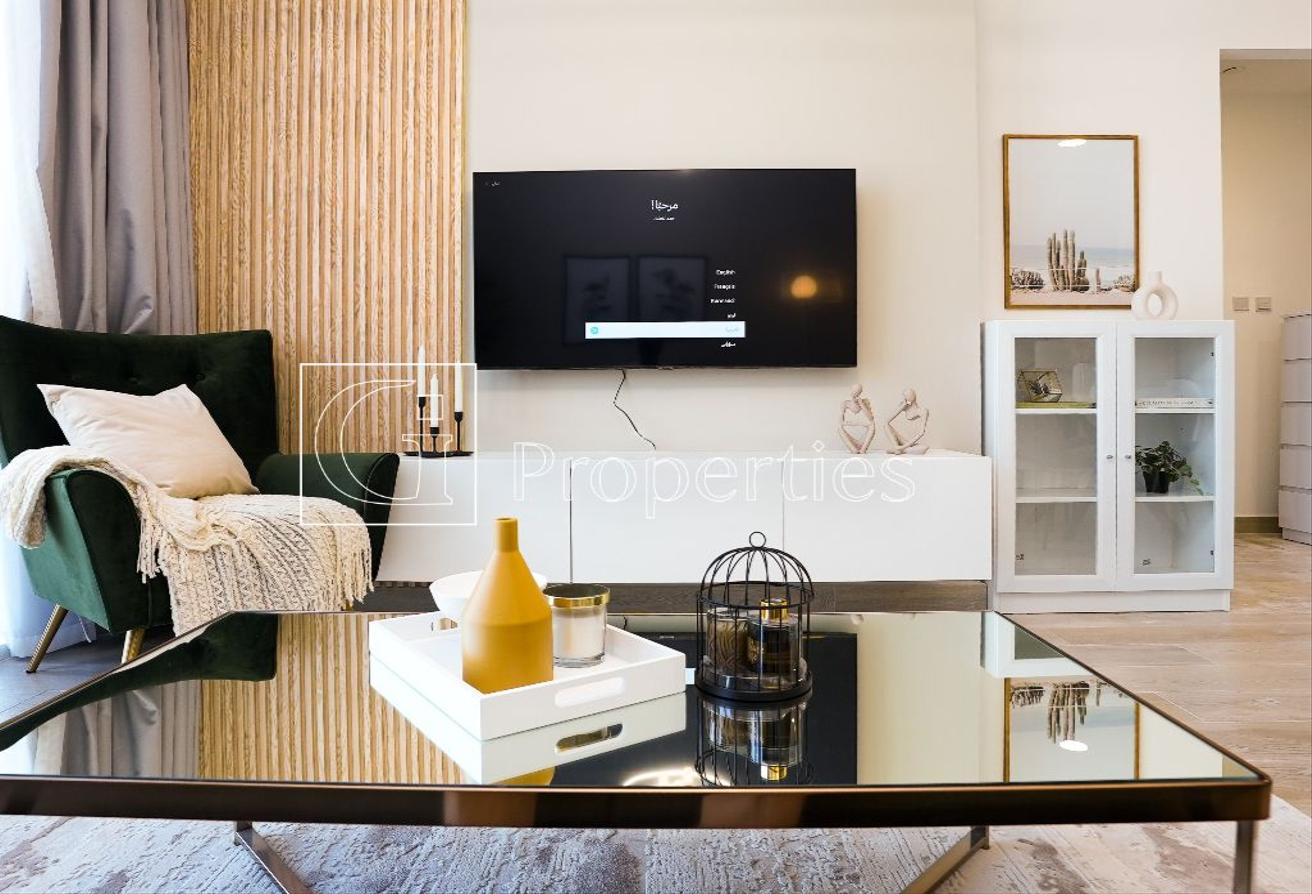 Fully Furnished | Ready to Move | Vacant photo 6