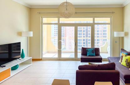 Apartment - 2 Bedrooms - 3 Bathrooms for rent in Al Das - Shoreline Apartments - Palm Jumeirah - Dubai
