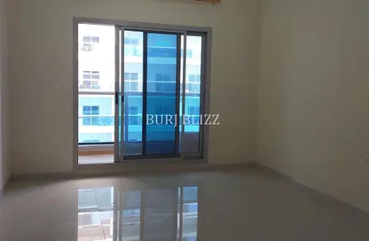 شقة - 1 حمام للايجار في مساكن النخبة رقم 5 - مساكن النخبة الرياضية - مدينة دبي الرياضية - دبي