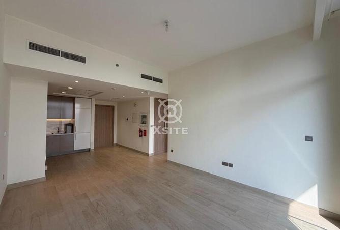 1-bed apartment in Azizi Riviera 5 · Pool view — photo 2
