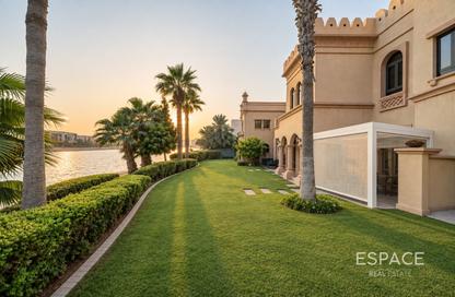 Villa - 3 - 4 for sale in Canal Cove Frond I - Canal Cove Villas - Palm Jumeirah - Dubai