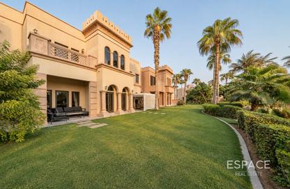 Villa - 3 - 4 for sale in Canal Cove Frond I - Canal Cove Villas - Palm Jumeirah - Dubai