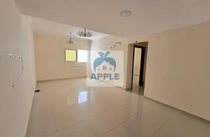 شقة - غرفة نوم - 2 حمامات للايجار في تجارية مويلح - الشارقة شقة - غرفة نوم - 2 حمامات للايجار في تجارية مويلح - الشارقة