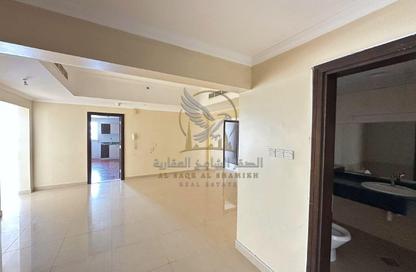Apartment - 2 - 4 for rent in Jamal Abdul Nasser Street - Al Majaz - Sharjah Apartment - 2 - 4 for rent in Jamal Abdul Nasser Street - Al Majaz - Sharjah