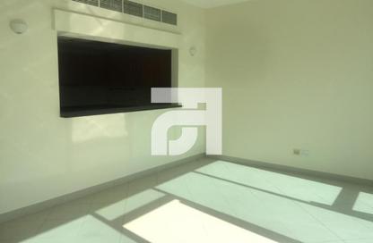 Apartment - 1 Bedroom - 2 Bathrooms for rent in Hub Canal 1 - Hub Golf View Apartments - Dubai Sports City - Dubai