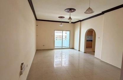 Apartment - 2 Bedrooms - 2 Bathrooms for rent in Qasimia 10 building - Al Mahatta - Al Qasimia - Sharjah