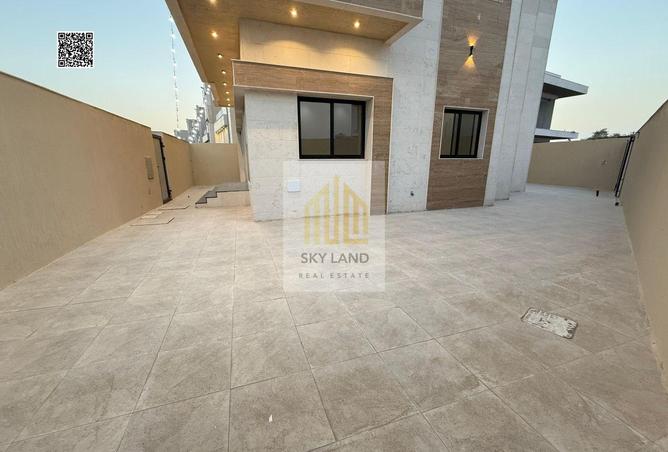 75402848 - Property Image 2