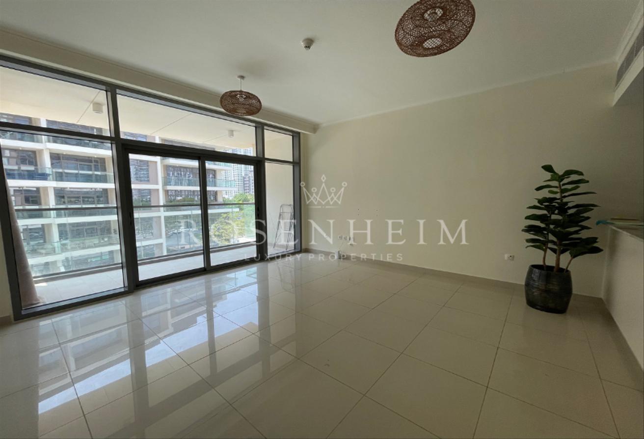 Partial Park View | Semi Furnished | Vacant Now photo 3