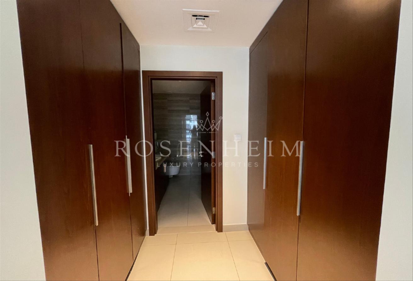 Partial Park View | Semi Furnished | Vacant Now photo 8