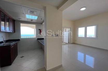 Apartment - 1 - 1 for sale in Royal Breeze 4 - Royal Breeze - Al Hamra Village - Ras Al Khaimah