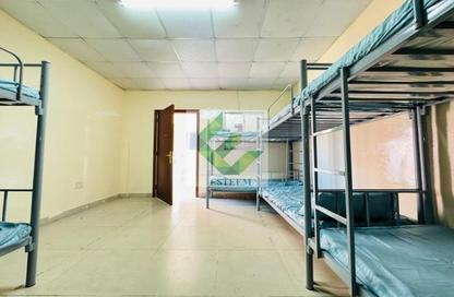 Labor Camp - Studio - 7+ Bathrooms for rent in M-33 - Mussafah Industrial Area - Mussafah - Abu Dhabi